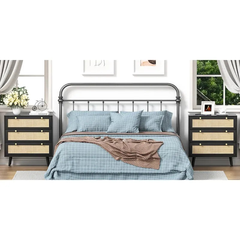 Commode noire à 3 tiroirs avec accents en rotin, meuble de rangement pour chambre à coucher